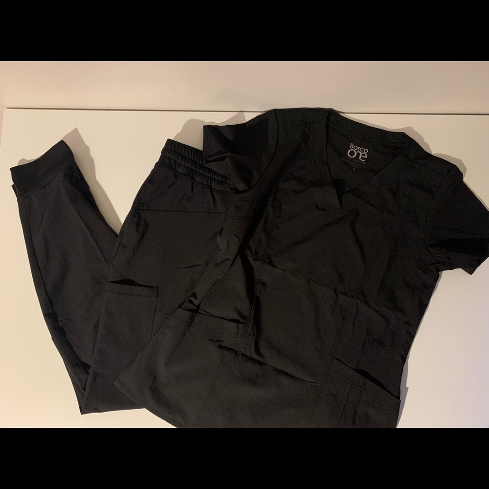 Barco Scrub Set